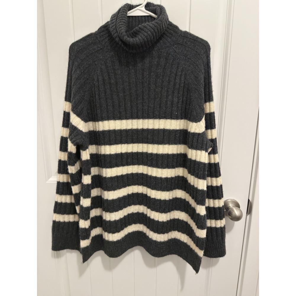 HM Womens Charcoal Grey Cream Striped Ribbed Turtleneck Sweater Size S Oversized